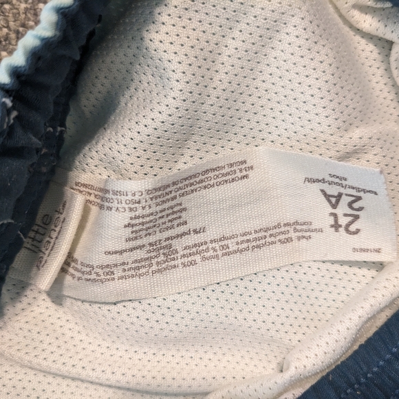 Carter's swim trunks - Picture 3 of 3